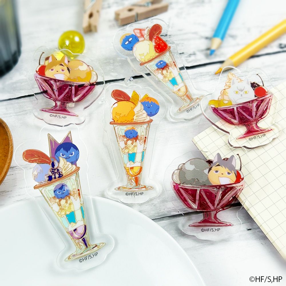おいしそうなアクリルキーホルダー】が1月31日(水）より、全国のwatts店舗・wattsオンラインショップで販売スタート。 (PHP研究所) |  絵本ナビ：レビュー・通販 しろくまカフェ グリズリーさん アクリルマドラー アクリルクリップ アクキー